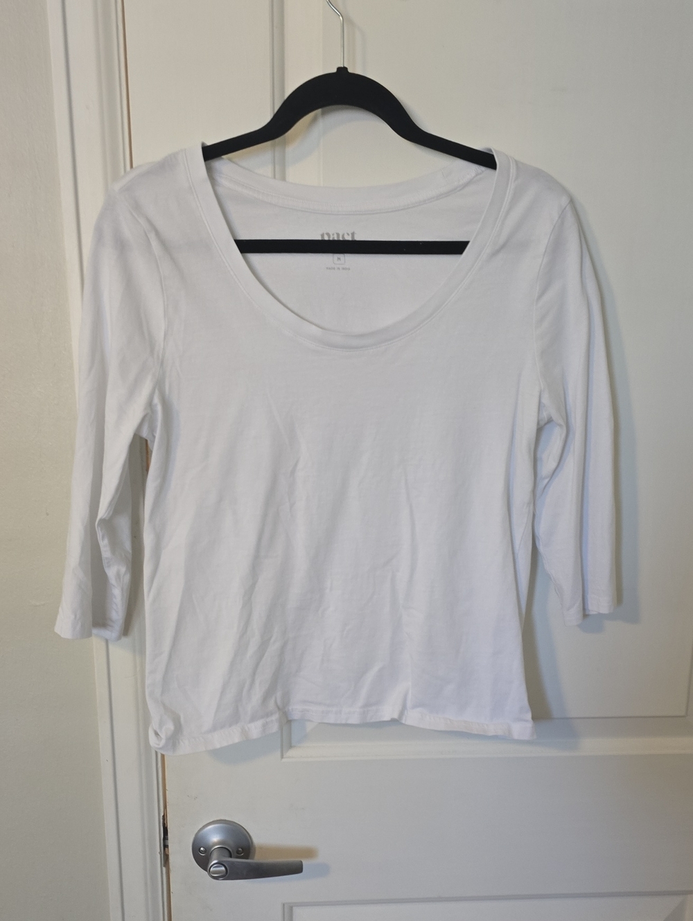Pact Women’s White Scoop Neck Long Sleeve Tee